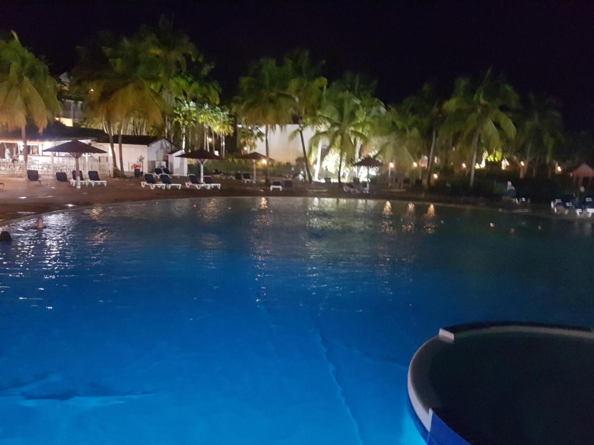 Caraibes Apparts-Resorts Sainte-Anne  Ngoại thất bức ảnh
